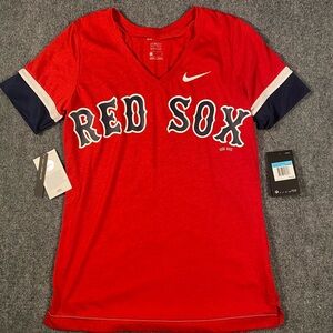 NWT Nike Red Dri-FIT Boston Ted Sox women’s T-Shirt M Orig. price $40